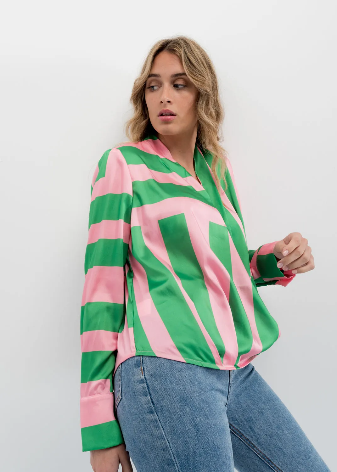 Blusa estampado geometrico
