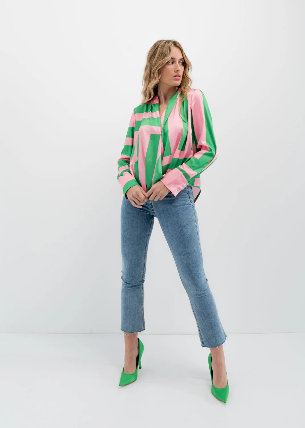 Blusa estampado geometrico