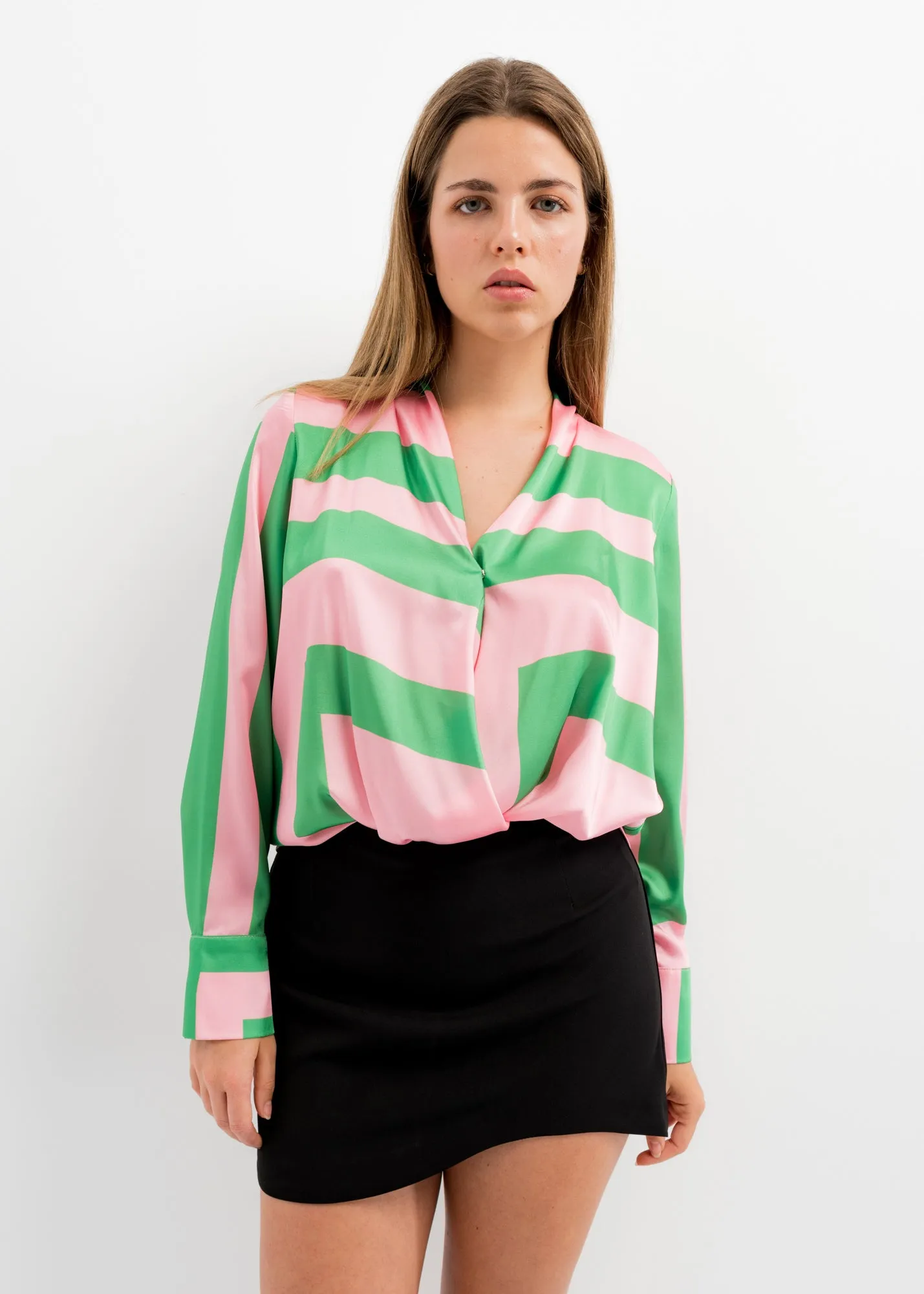 Blusa estampado geometrico