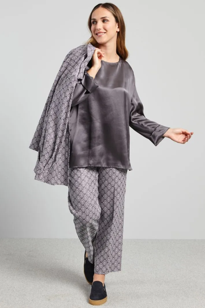 Blusa in seta lavata