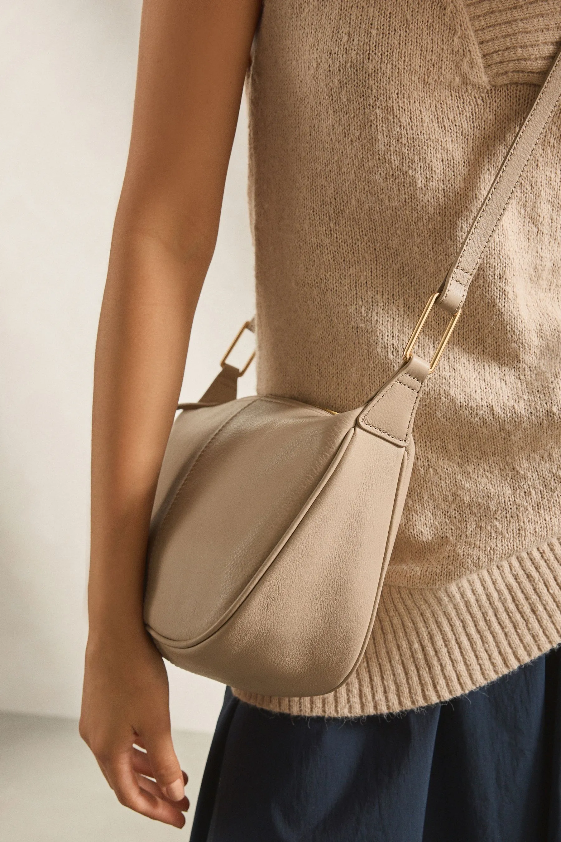 Borsa in pelle con cinturino