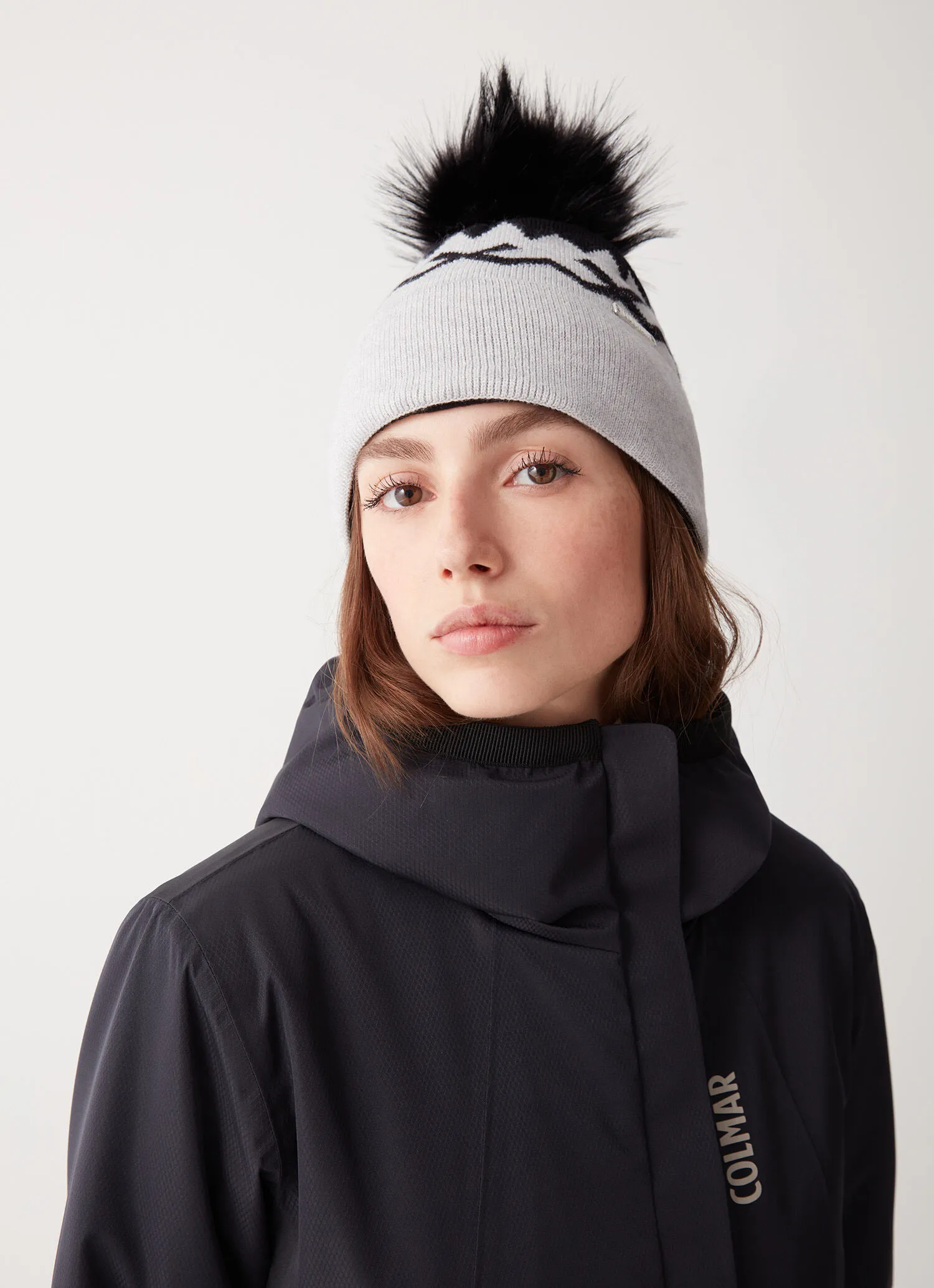 Jacquard hat with fleece lining