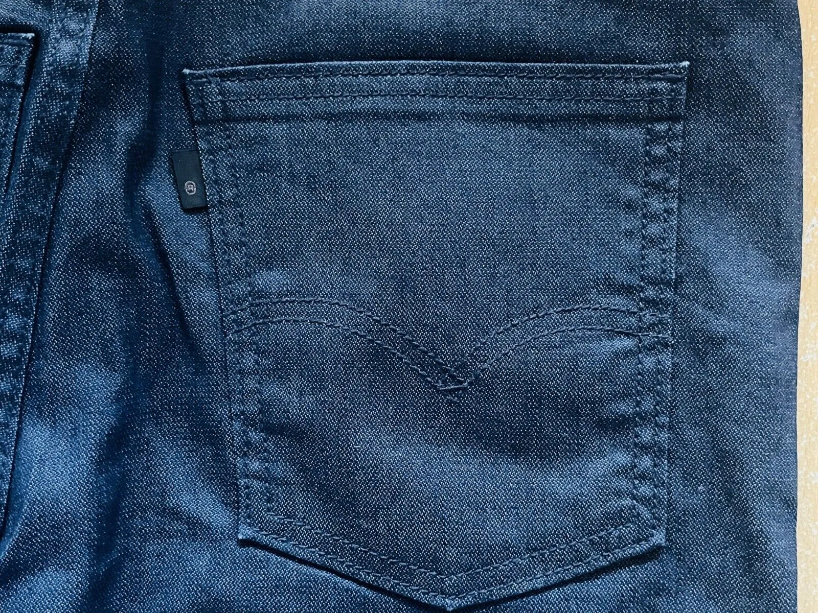 Jeans Levis 522 uomo blu navy 30” vita zip mosca nuovo (32 gambe) AFFARE-