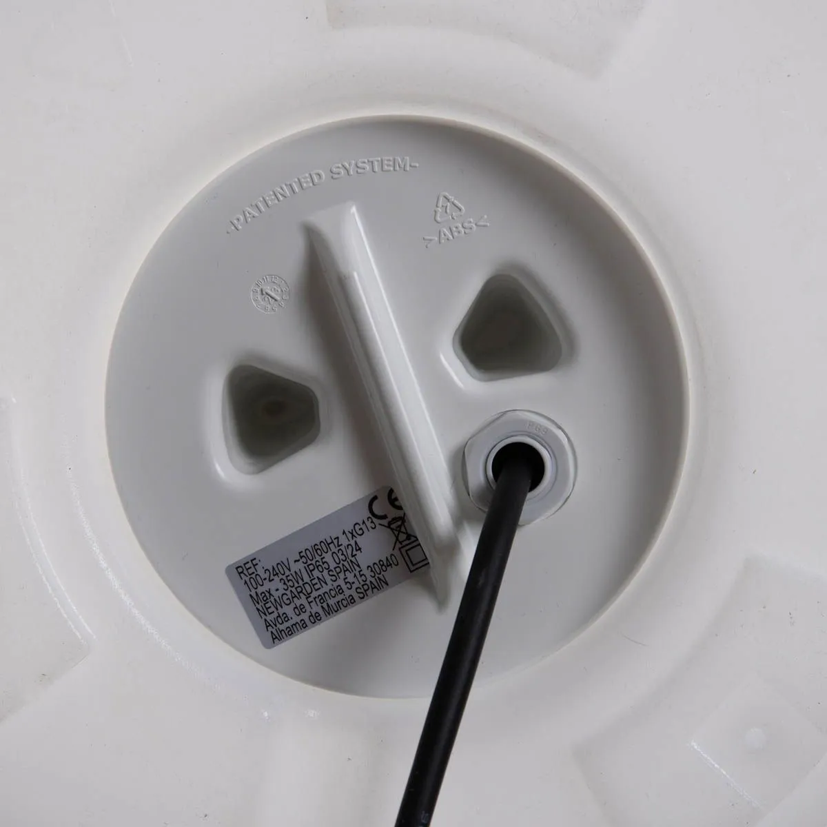 Lampada da terra da esterno bianca con LED ricaricabile IP65 - Kaktus