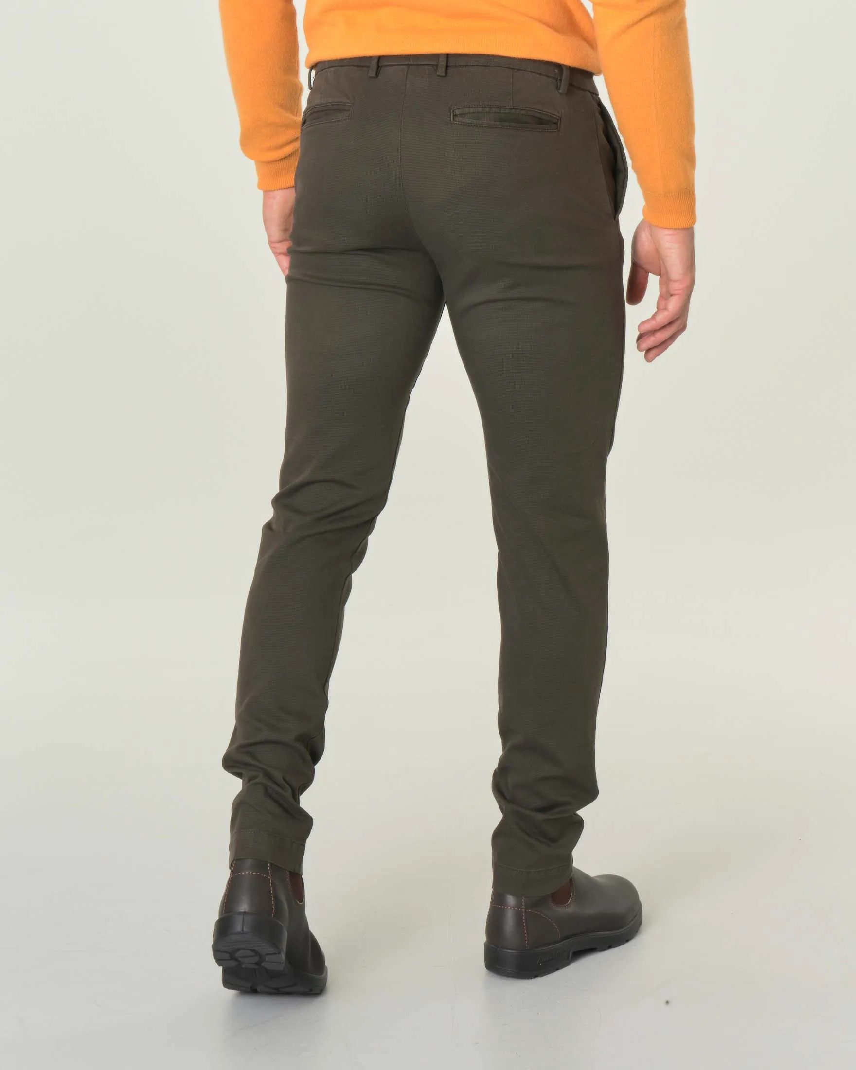 Pantaloni chino verde militare punta spillo in misto cotone stretch