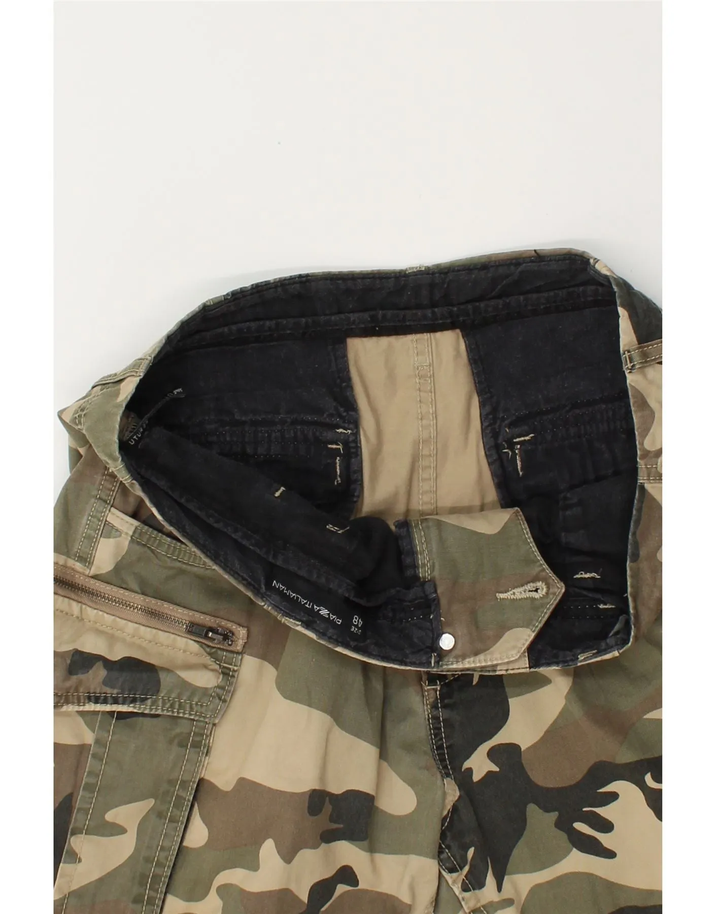 PIAZZA ITALIA Mens Cargo Shorts IT 48 Medium W32  Khaki Camouflage