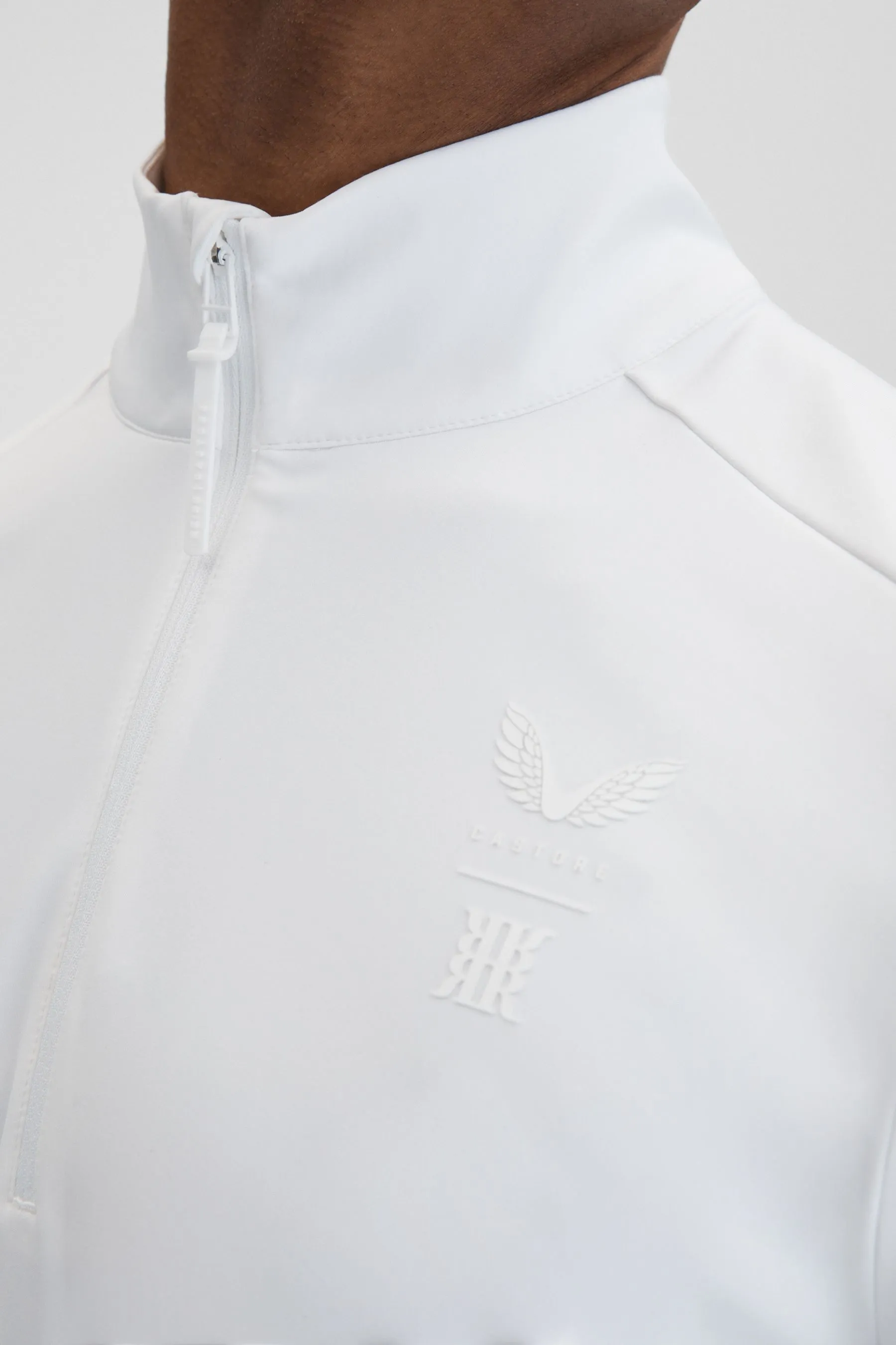 Reiss - Jett Castore Performance - Top in Collo a imbuto con zip corta    