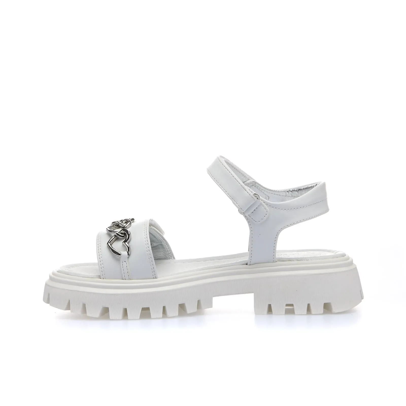Sandali bianchi con velcro e dettaglio catena