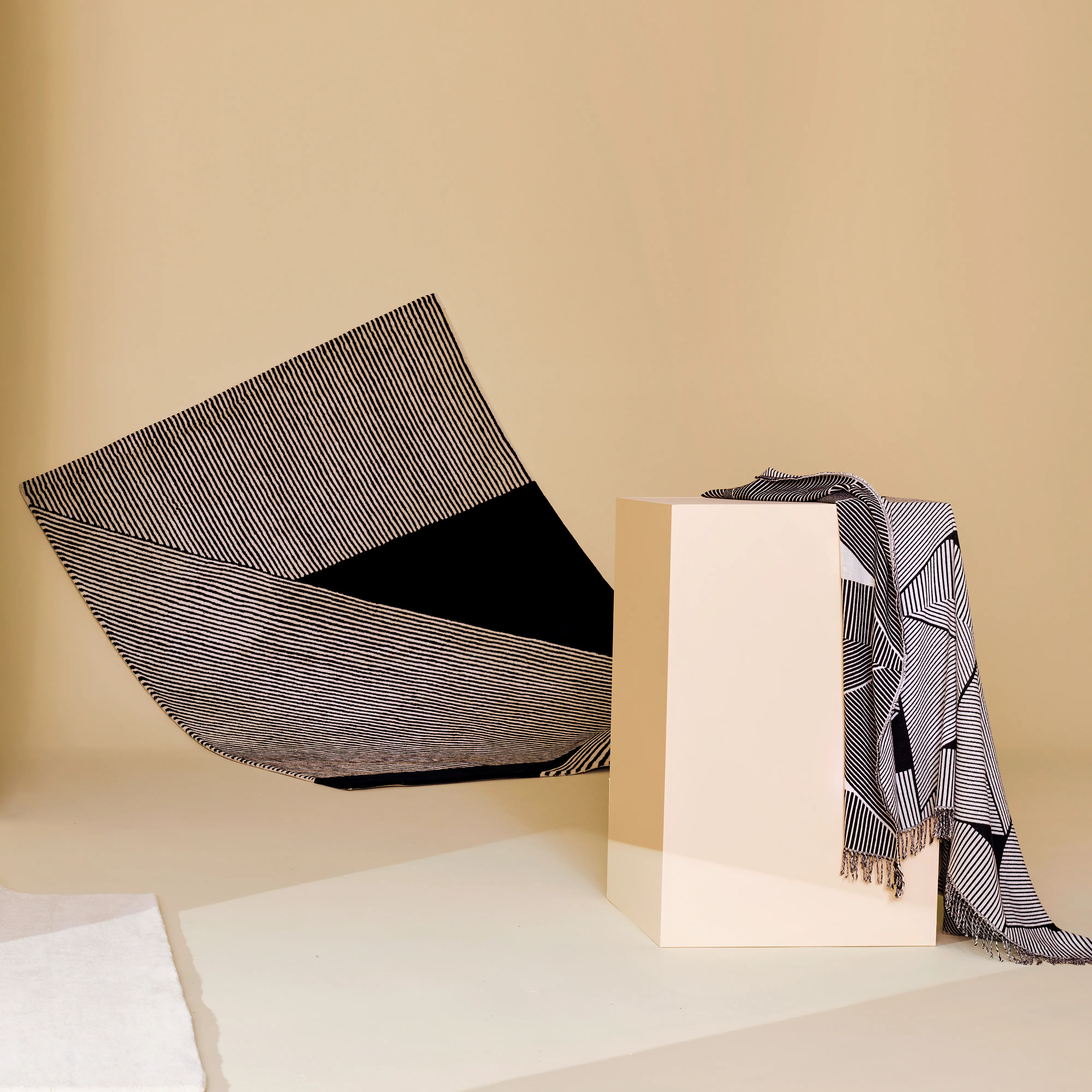 Tappeto in lana Stripes .jn{font-size:18px}170x240 cm